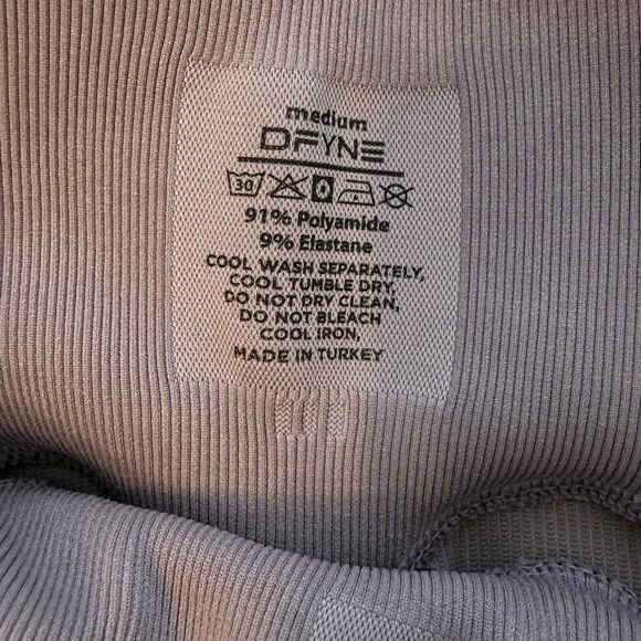 Women’s DFyne High-Rise Ribbed Leggings in Mauve - Picture 6 of 6